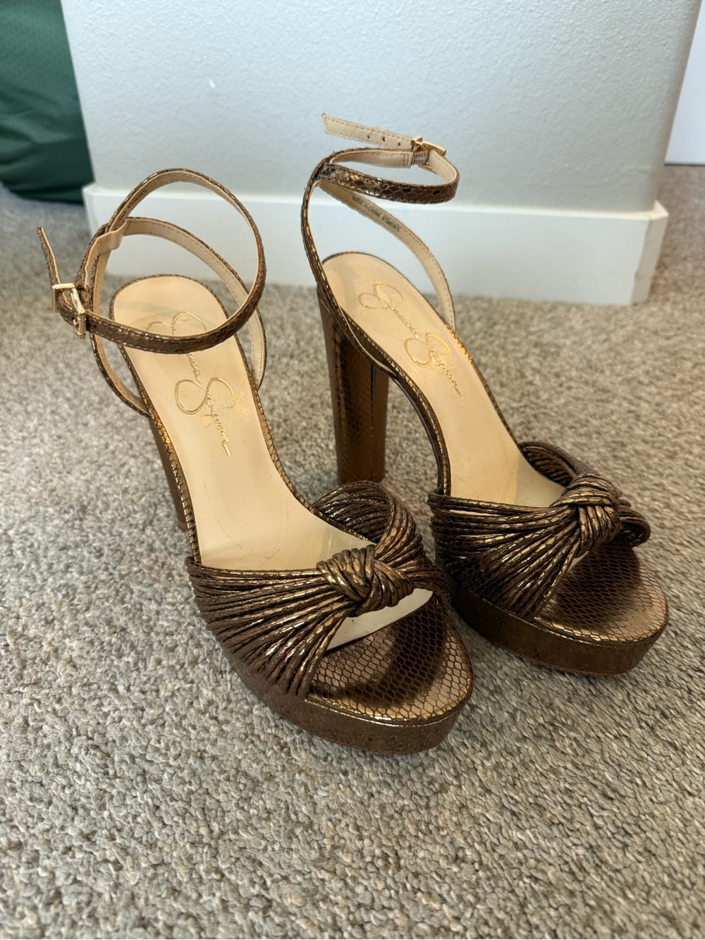 Jessica Simpson Bronze Metallic Knot-Front Platform Heels - Picture 3 of 3